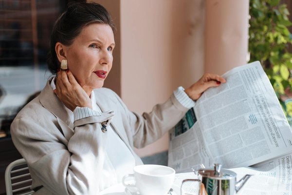 How to Pick the Right Bag for a Seamless Transition from Day to Night in the UK?