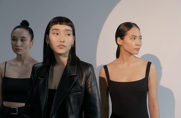 How to Integrate the Union Jack Motif into Your Outfit Without Being Tacky?